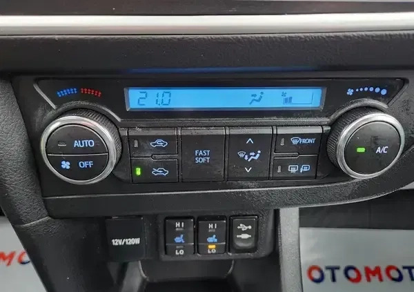 Toyota Auris cena 37900 przebieg: 219000, rok produkcji 2015 z Świebodzin małe 277